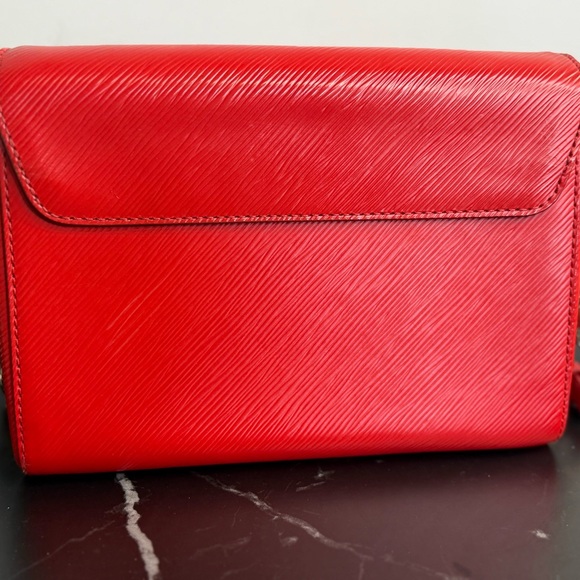 Louis Vuitton Red Crossbody Bag with Silver Chain - Picture 6 of 6